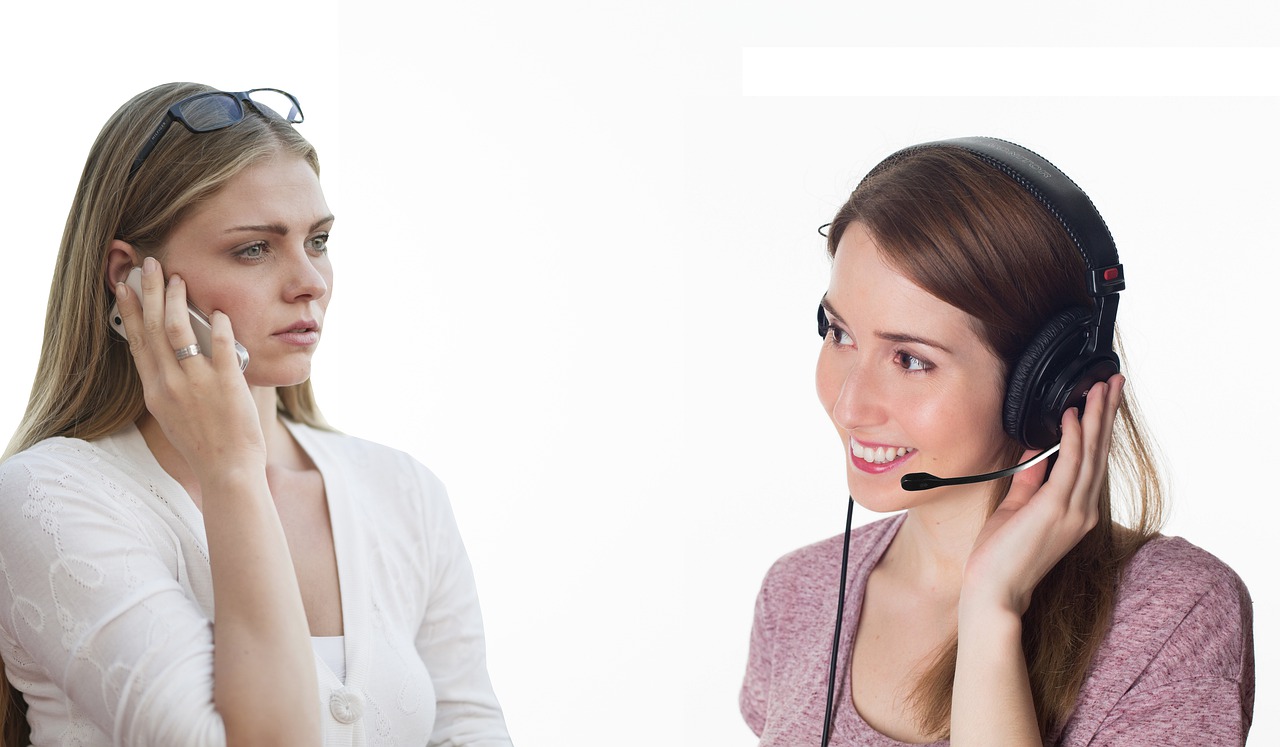 Call service agent talking to a client.